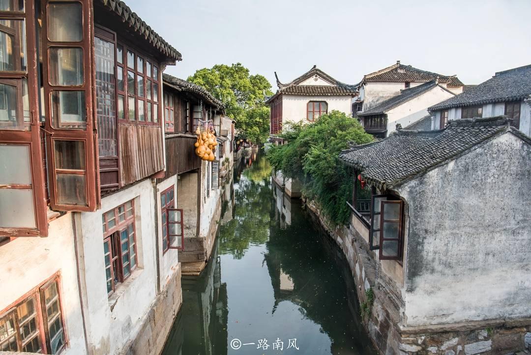 香港导演彭发撤回破产申请 与阿里影业、香港寰宇开展新项目